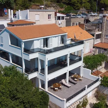 Tomas Apartment